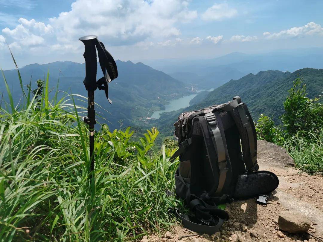 皇冠登一登二登三区别_【广州周边游】从化十登·鸡枕山皇冠登一登二登三区别,一鸣惊人—登广州第二高峰