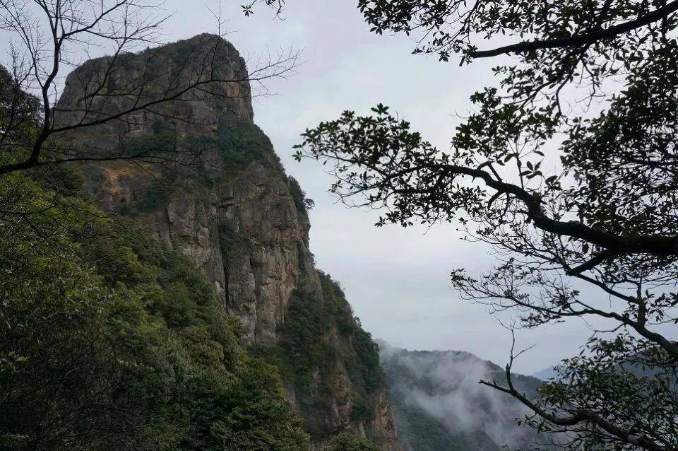 皇冠登一登二登三区别_【广州周边游】从化十登·鸡枕山皇冠登一登二登三区别,一鸣惊人—登广州第二高峰