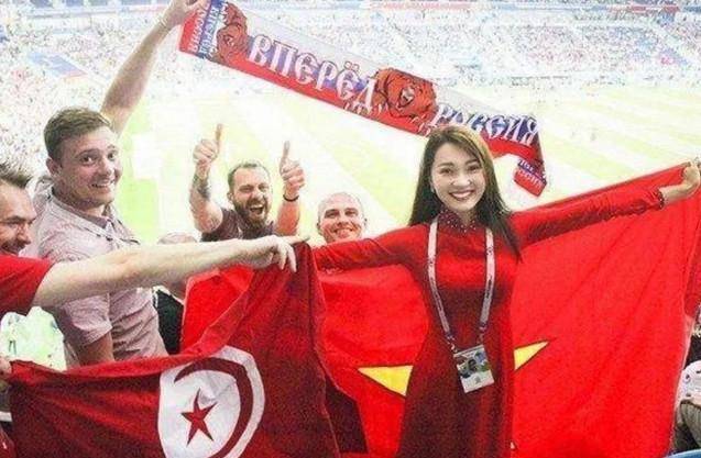 世界杯皇冠足球平台_世界杯最美女球迷瑞典苏珊娜vs哥伦比亚超模世界杯皇冠足球平台,越南小姐姐抢镜