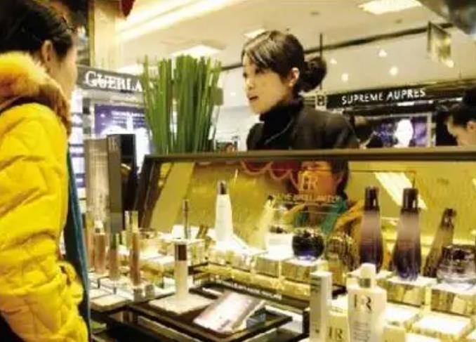 皇冠信用盘开户_湖南一女子为赖掉300万债务皇冠信用盘开户,全家上演“假死”大戏,结果如何?