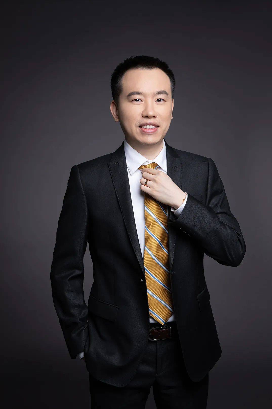 正版皇冠信用盘_超长实录!干货满满正版皇冠信用盘,超400万人观看!与你一同探寻2023年投资机遇
