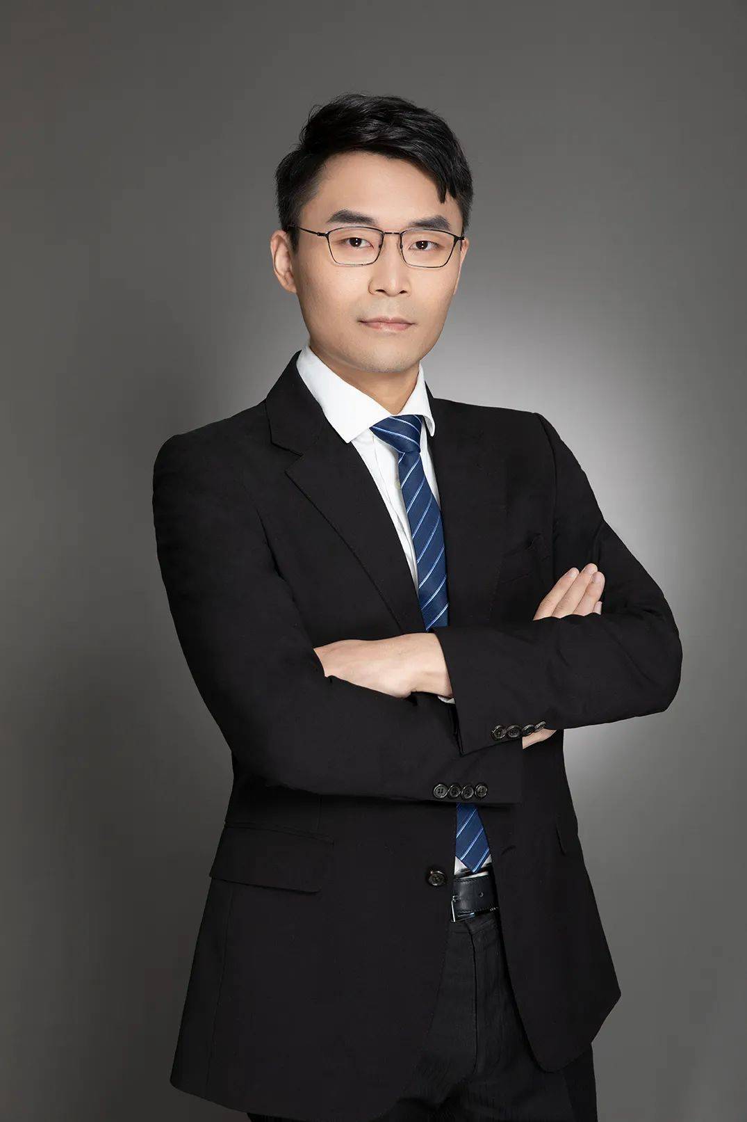 正版皇冠信用盘_超长实录!干货满满正版皇冠信用盘,超400万人观看!与你一同探寻2023年投资机遇