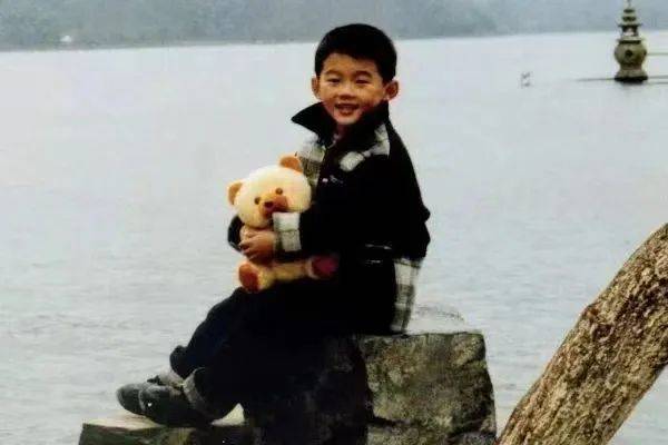 皇冠信用盘足球代理_棋王丁立人:寻求人生意义的一场修行