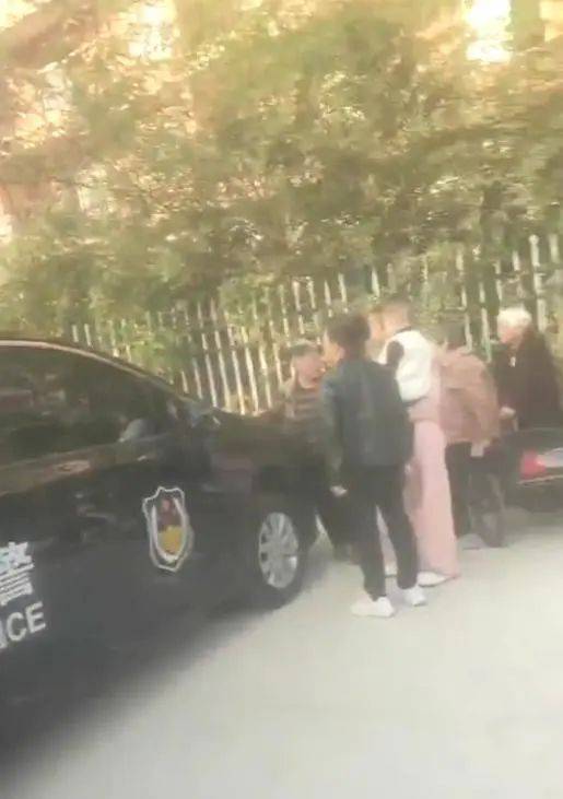 皇冠代理联系方式_“女子去前夫家探望小孩被杀害?”警方通报:王某(男皇冠代理联系方式,36岁)已被抓获