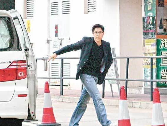 Vietnam Football Agent
_霍启刚:我敢不疼老婆吗?那可是拿3000亿继承权换的Vietnam Football Agent
!