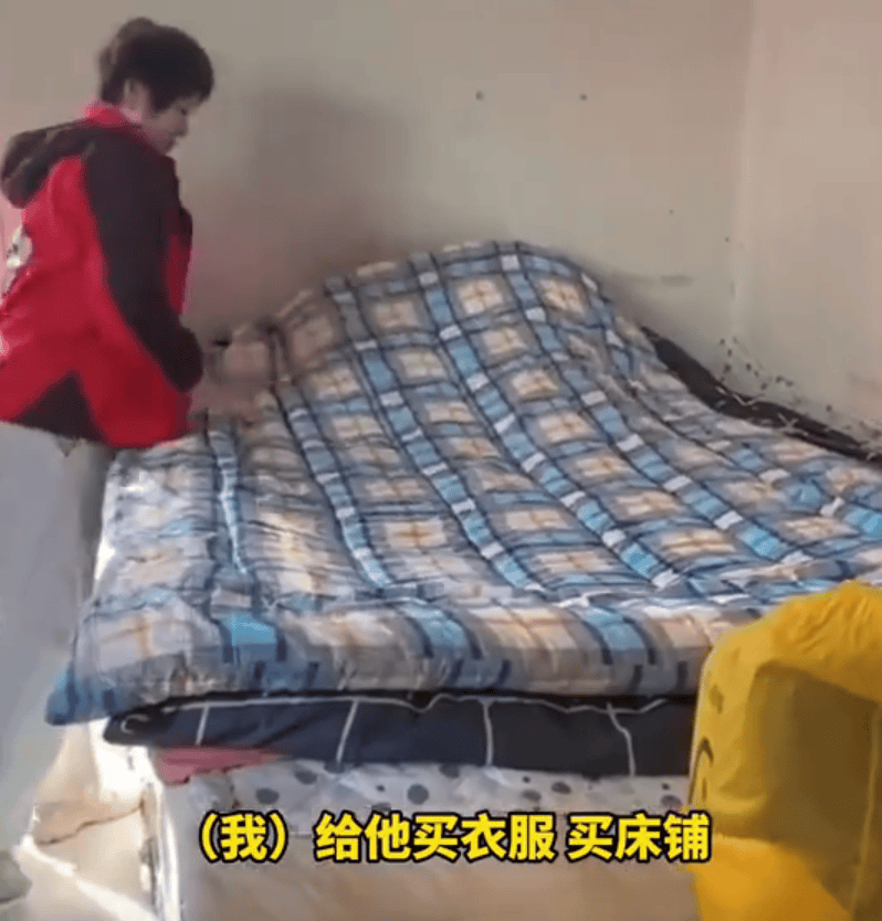How to register Crown Credit Network_山东女老板收留流浪汉管吃管住一个多月How to register Crown Credit Network,弟弟跪地痛哭感谢:没有您,我哥可能就冻死街头了