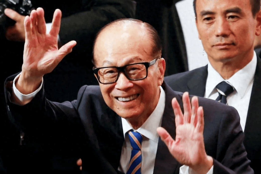 皇冠信用登2代理
_李嘉诚与贝莱德交易已无人可挡?李嘉诚执意将港口卖给美国皇冠信用登2代理
,我商务部一句话定性!