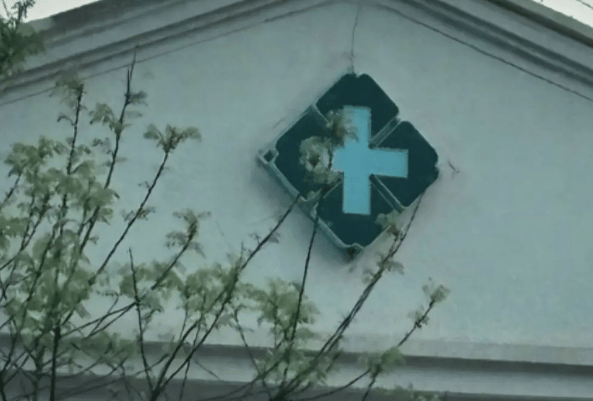 皇冠信用网址
_三河“红黑蓝”事件:被免职负责人是谁皇冠信用网址
?警徽也被改色?