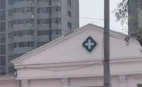 皇冠信用盘登123出租
_“谁让你改的皇冠信用盘登123出租
,你去问谁”!三河官方回应商铺招牌换色损失