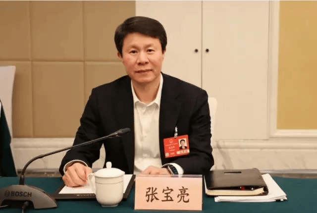 体育平台出租
_山东面积最大的市体育平台出租
,市委书记调整