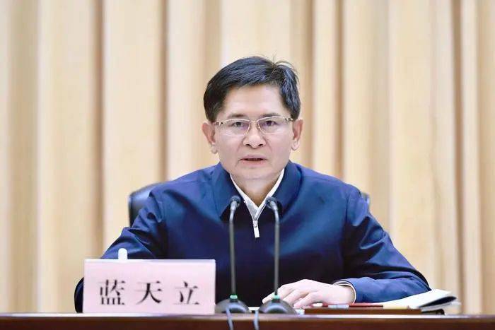 皇冠信用網登1,登2,登3出租
_广西壮族自治区人民政府主席蓝天立落马皇冠信用網登1,登2,登3出租
,3天前其内弟被抓