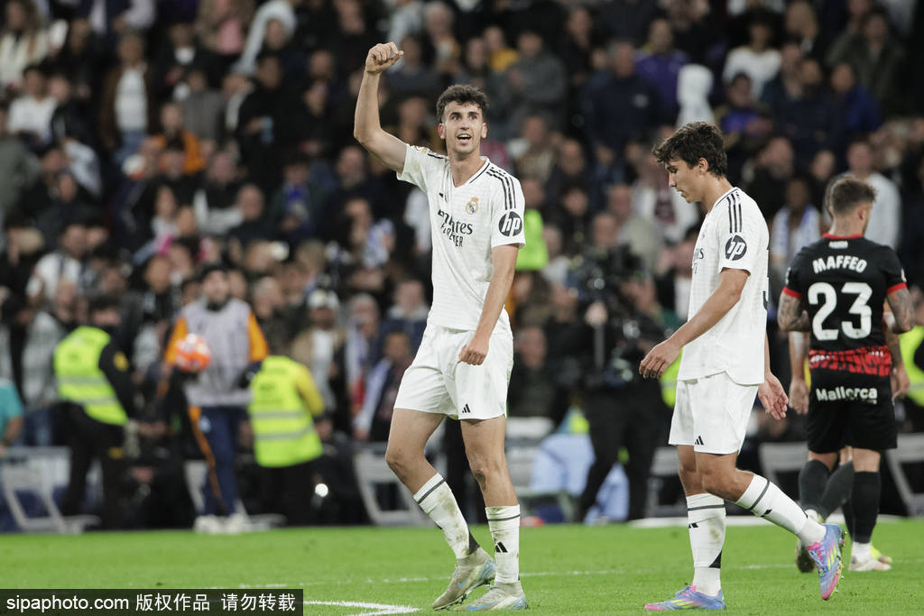 怎么注册皇冠信用网
_皇马2-0夜:姆巴佩双响!魔笛、安帅、巴斯克斯伯纳乌洒泪告别怎么注册皇冠信用网
,传奇落幕谁扛旗?