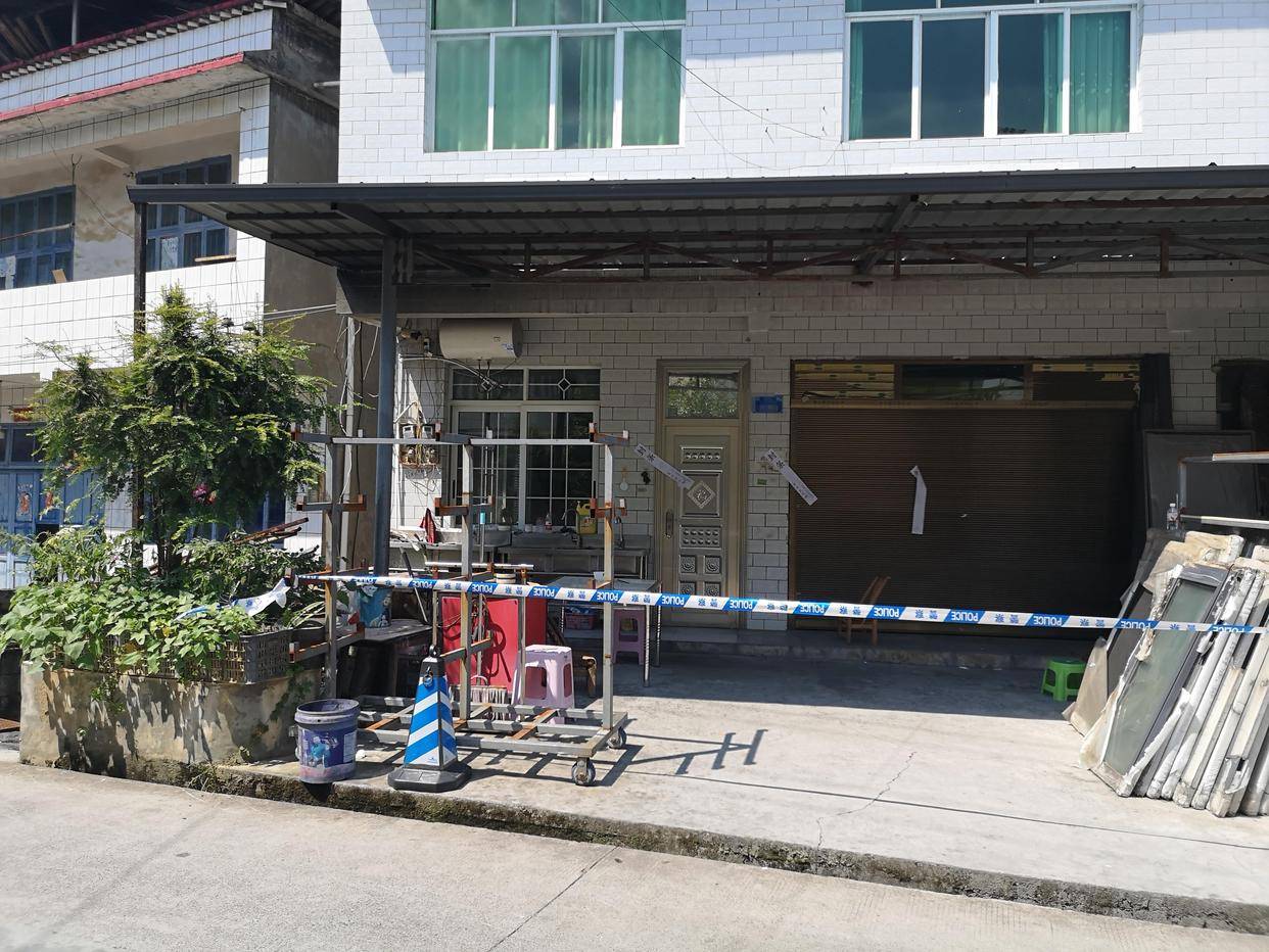 皇冠信用網如何开户
_32岁男子宿舍遇害留下一对未成年儿女皇冠信用網如何开户
,19岁凶手作案后淡定煮面呼呼大睡,警方通报案情