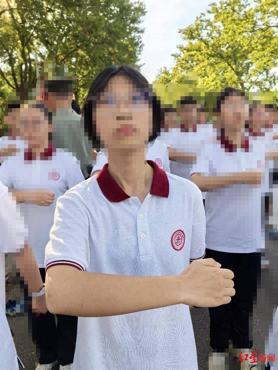 怎么注册皇冠信用網
_高一女生军训第四天倒地后死亡怎么注册皇冠信用網
,家属:她以前在篮球队,体质不差