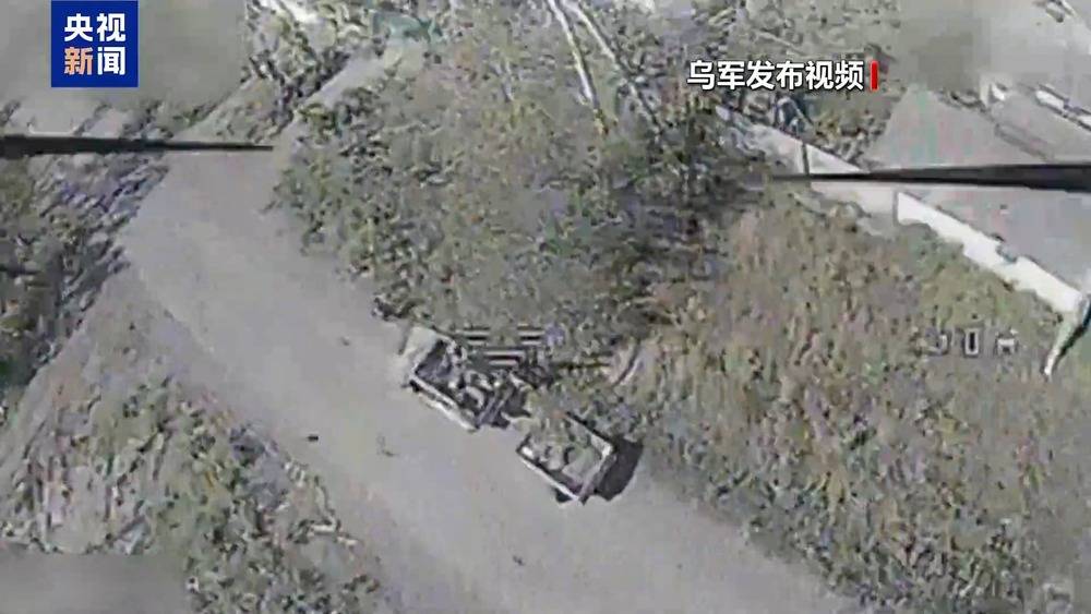 瑞士超级联赛_空袭再现！乌军156旅营区30次剧烈爆炸瑞士超级联赛，无人机与导弹齐飞，1个旅被一举重创！