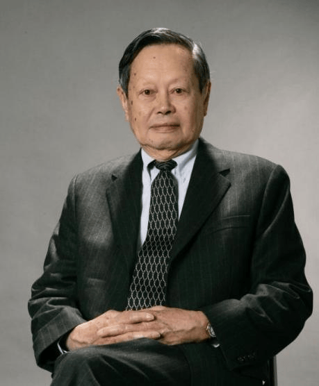 足球大小_沉痛悼念!杨振宁先生因病在北京逝世足球大小,享年103岁