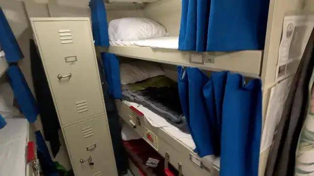 皇冠信用网代理出租
_双层软卧变三层硬卧!福建舰宿舍首次公开皇冠信用网代理出租
,咋比辽宁山东舰还挤?