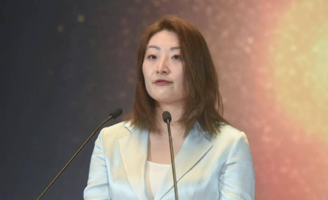 皇冠信用盘结算日
_宗馥莉卸任娃哈哈集团董事长 年仅31岁许思敏接任全面掌舵