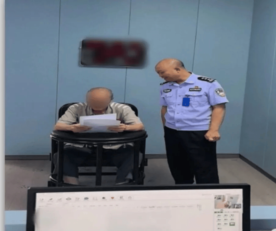 皇冠信用网平台
_公安部A级通缉犯在贵州狱中被揪出皇冠信用网平台
,隐瞒13年身份曝光:涉嫌贩卖毒品7500余克