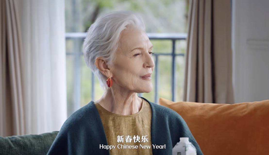 皇冠信用网登1,登2,登3出租_马斯克妈妈马年代言中国产品皇冠信用网登1,登2,登3出租,网友:马字头的明星有福了