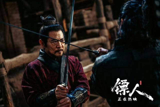 皇冠信用网最新地址_《镖人：风起大漠》票房近10亿皇冠信用网最新地址，登顶武侠片冠军！春节档逆跌奇迹咋做到的？