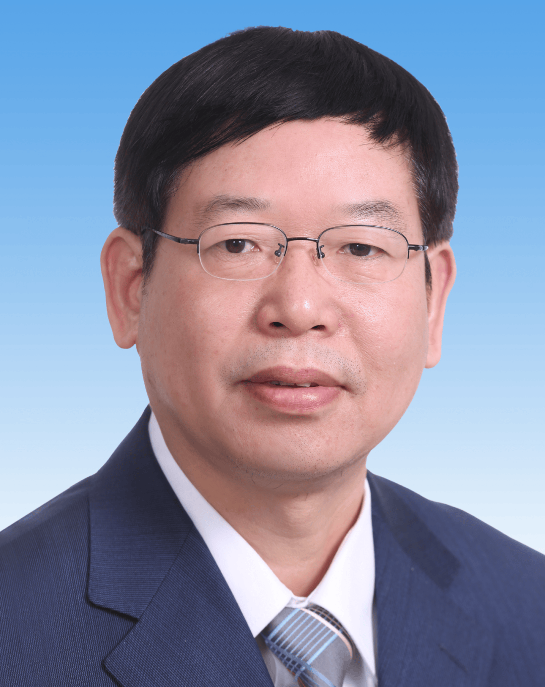 怎么开通皇冠信用网口_中共中央批准:黄祎同志任云南省委委员、常委和省纪委书记