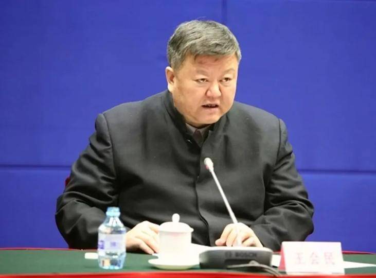 皇冠信用网怎么开通_一“虎”周末任上被查!副部级“内鬼”王会民被公诉皇冠信用网怎么开通,国务院免去两“虎”职务
