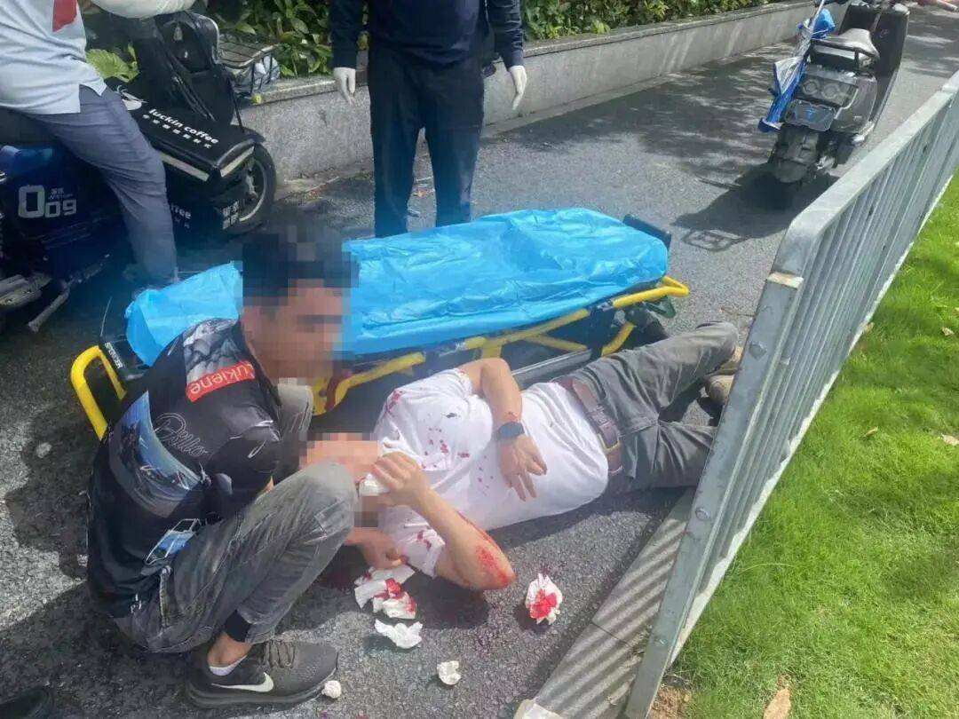 皇冠信用网在线开户_深圳曾有人被刺破喉咙皇冠信用网在线开户,当场死亡!广东交警紧急提醒!