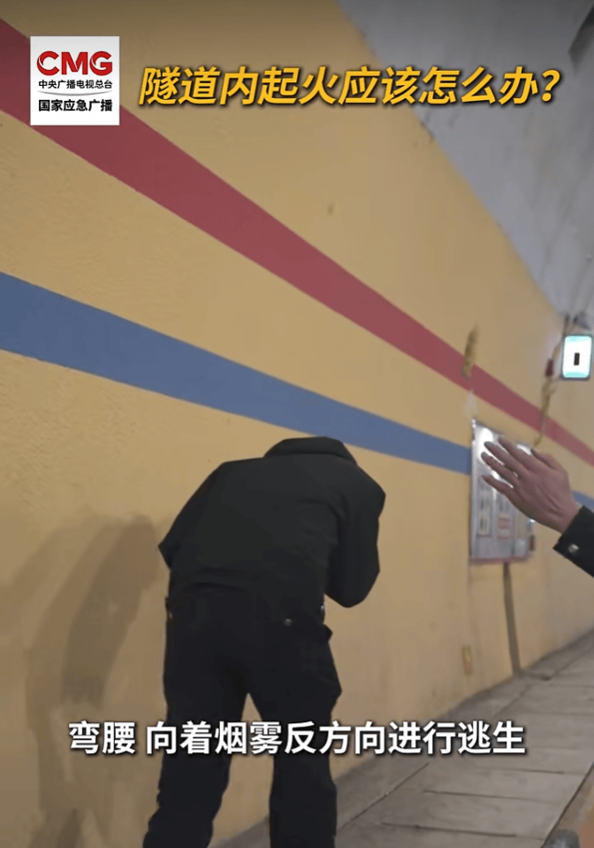 皇冠信用网代理如何申请_事发浙江一高速隧道!车辆起火烟雾弥漫皇冠信用网代理如何申请,目击者:多辆车被堵隧道内,众人跑出隧道;官方:已扑灭,无人员伤亡,通行恢复